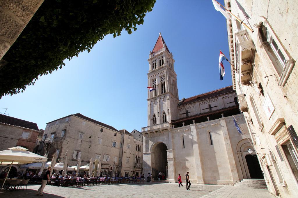 Room Mira Trogir Exterior photo