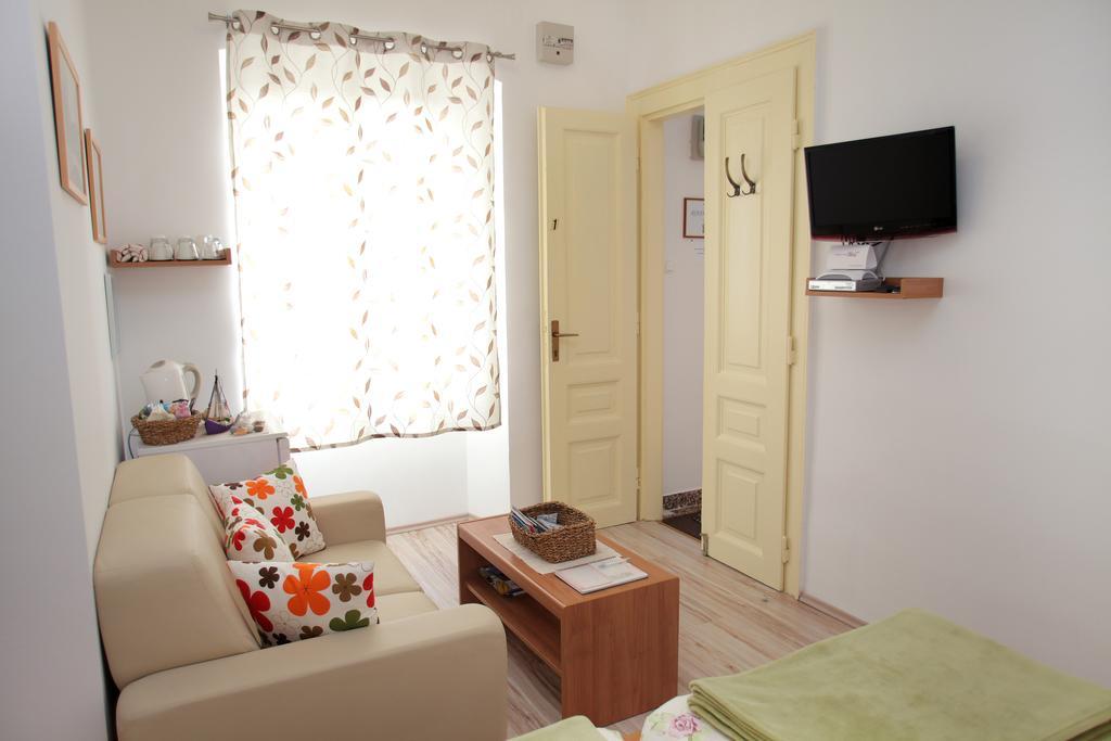 Room Mira Trogir Exterior photo