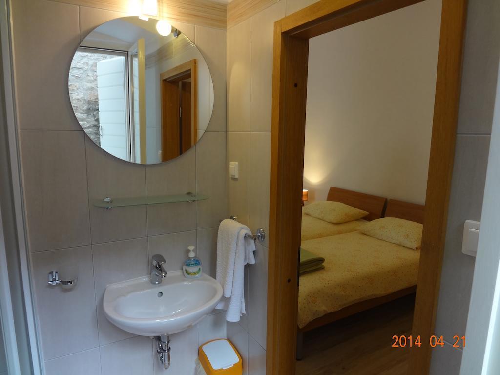 Room Mira Trogir Exterior photo