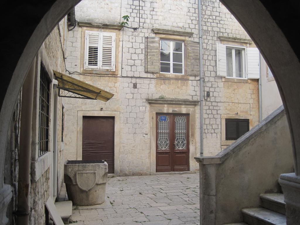 Room Mira Trogir Exterior photo